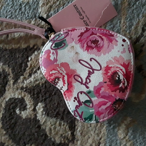 3x*Host Pick*Juicy Couture gorgeous wristlet - Picture 6 of 16